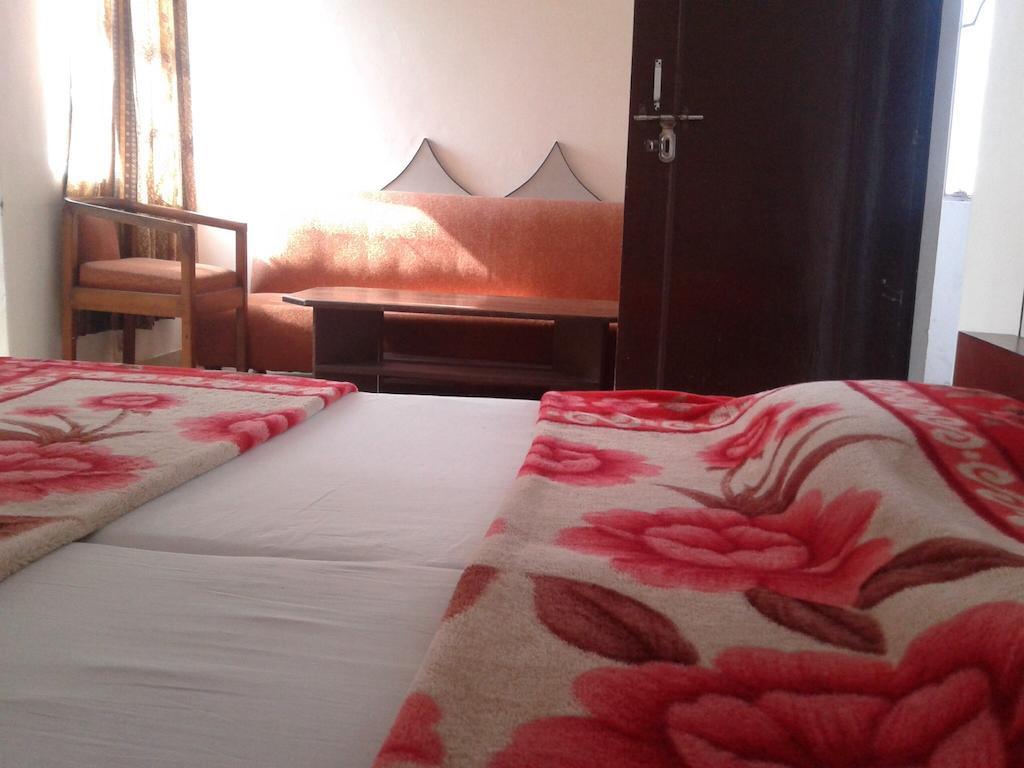 Hotel Safari Agra  Habitación foto
